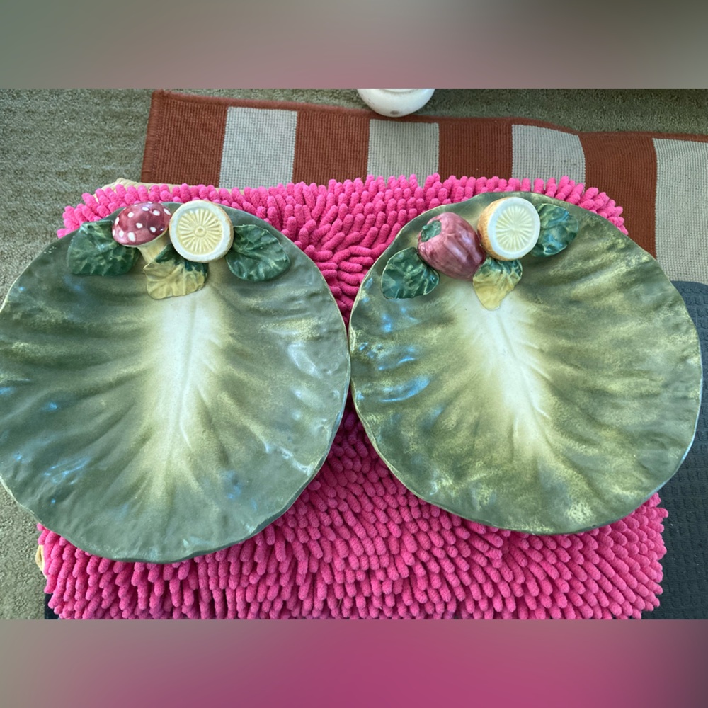 2-vintage handmade in Italy for the Walter Hatches Majolica Set of two